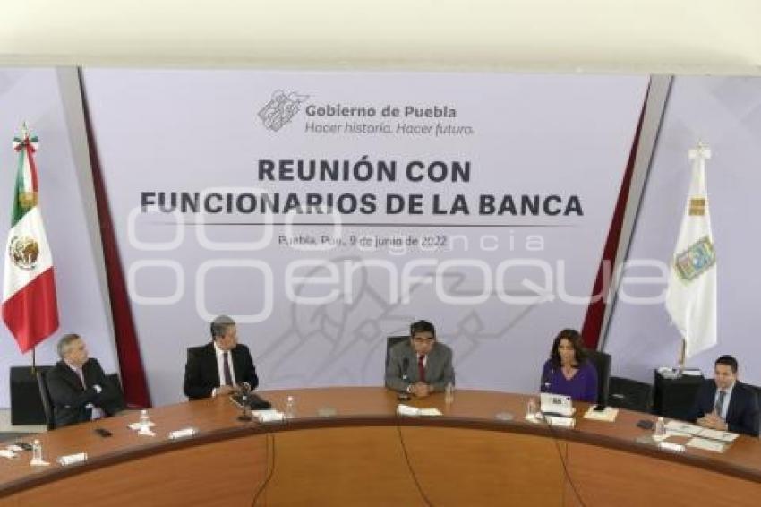 REUNIÓN FUNCIONARIOS DE LA BANCA