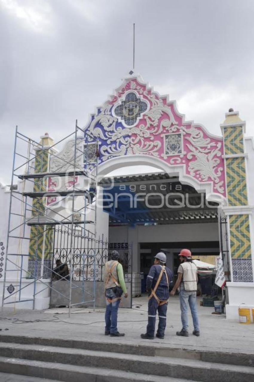 MERCADO . EL ALTO