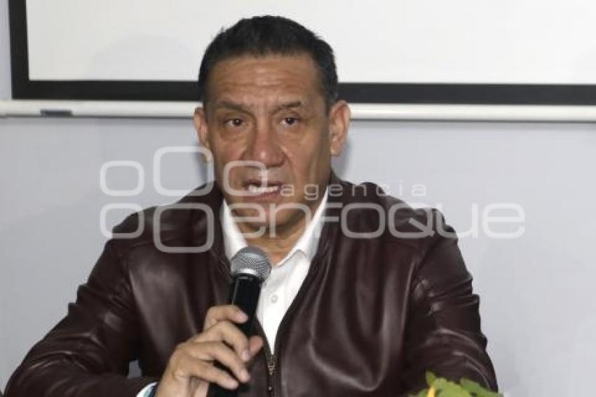 CARLOS AZOMOZA