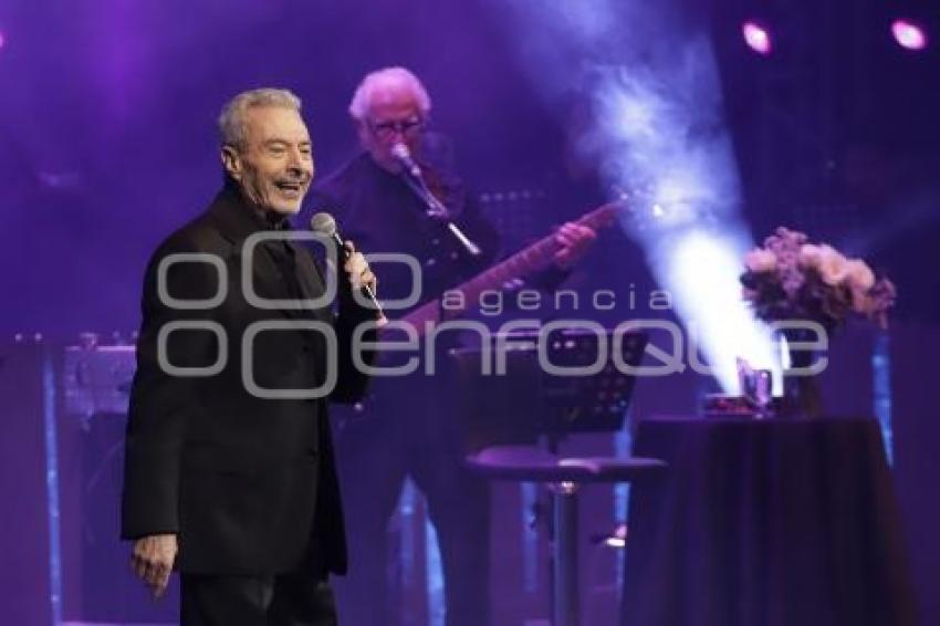 NOCHE DE GALA . CÉSAR COSTA