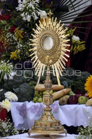 RELIGIÓN . CORPUS CHRISTI