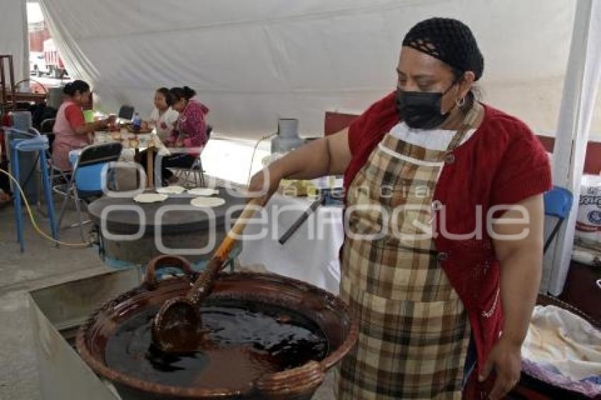 FERIA DEL MOLE Y EL GUAJOLOTE