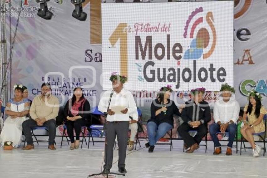 FERIA DEL MOLE Y EL GUAJOLOTE