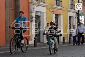 GRAN PASEO MUY PADRE