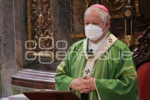 CATEDRAL . MISA