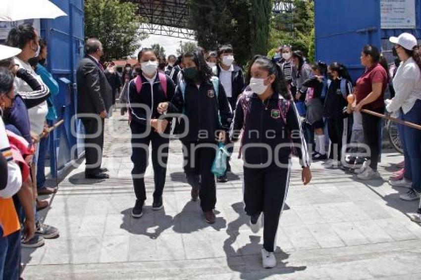 SAN ANDRÉS CHOLULA . SALIDA DE CLASES