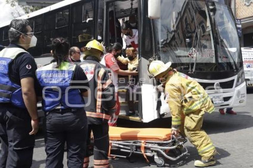 SEGURIDAD . CHOQUE METROBUS