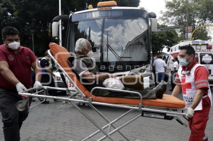 SEGURIDAD . CHOQUE METROBUS