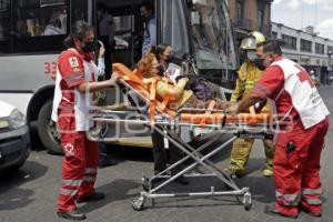 SEGURIDAD . CHOQUE METROBUS