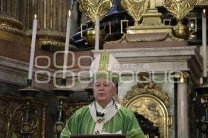 CATEDRAL . MISA