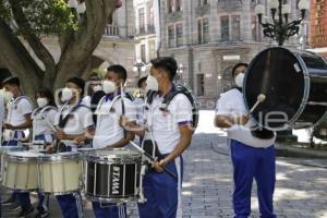 DOMINGOS PRESENTACIÓN MUSICAL