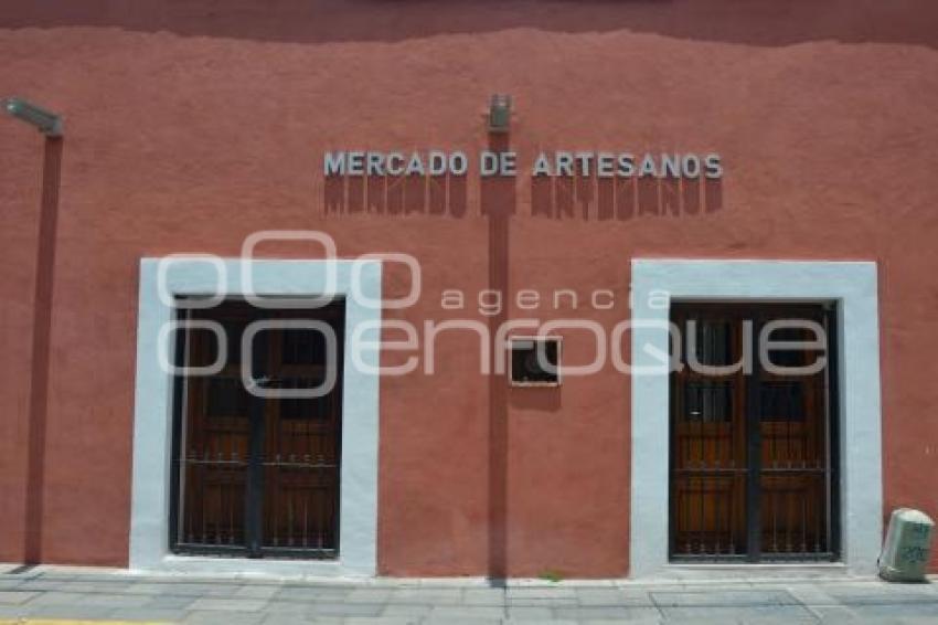 MERCADO DE ARTESANOS