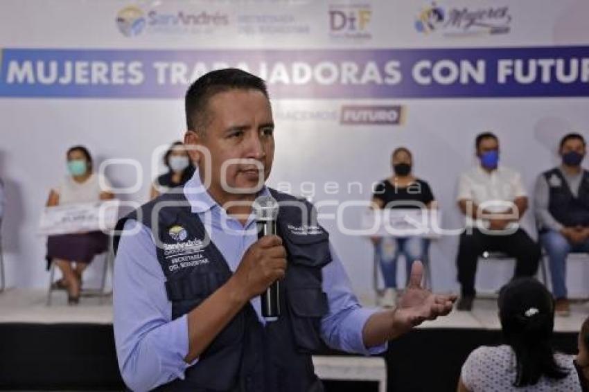 SAN ANDRÉS CHOLULA . APOYOS A MUJERES