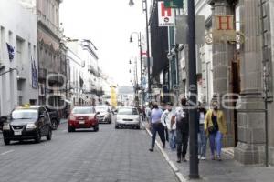 PARQUÍMETROS . PROHIBIDO ESTACIONARSE