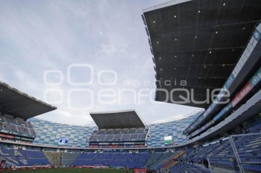 FÚTBOL . CLUB PUEBLA VS SANTOS