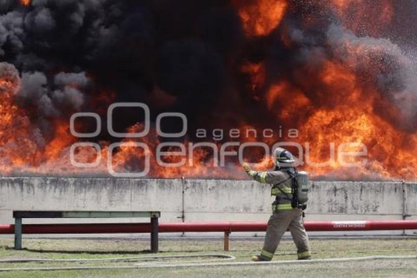 SEGURIDAD . SIMULACRO EMERGENCIA QUÍMICA