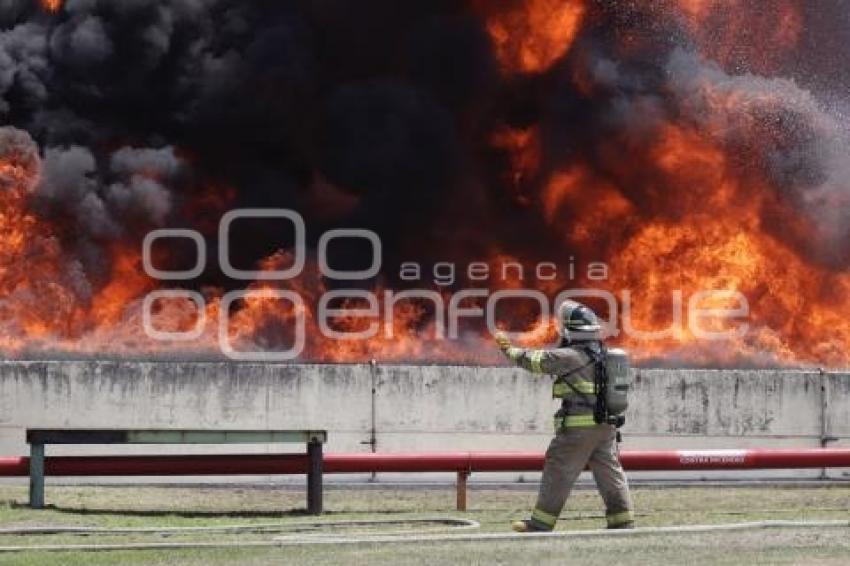 SEGURIDAD . SIMULACRO EMERGENCIA QUÍMICA