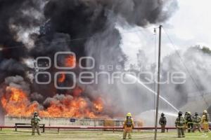 SEGURIDAD . SIMULACRO EMERGENCIA QUÍMICA