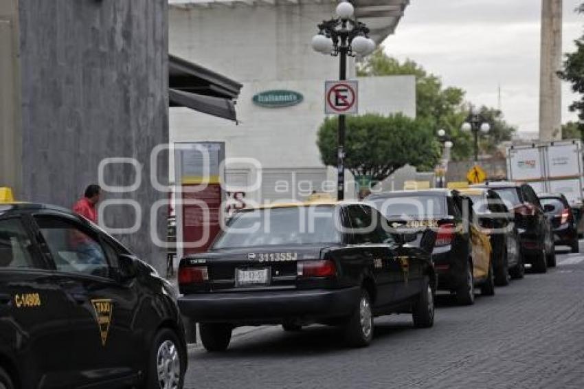 PROHIBIDO ESTACIONARSE