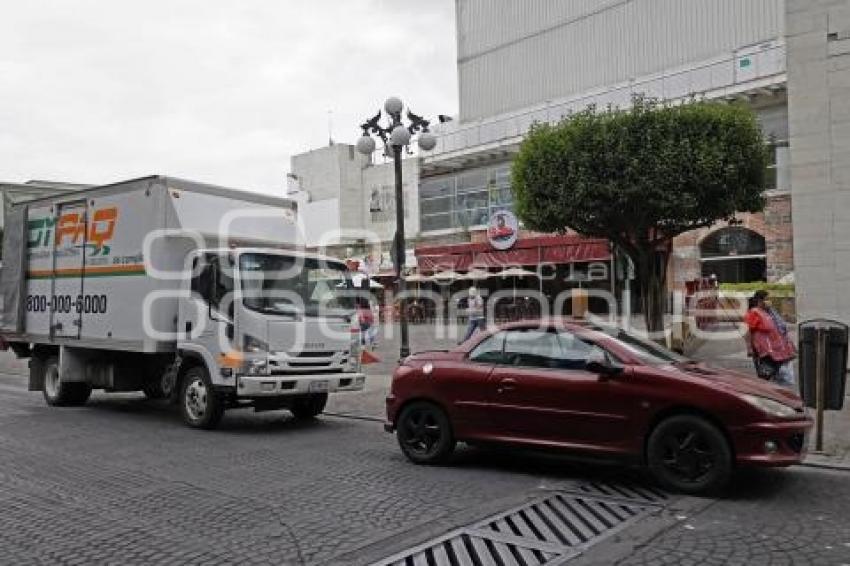 PROHIBIDO ESTACIONARSE