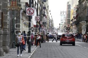 PARQUÍMETROS . PROHIBIDO ESTACIONARSE