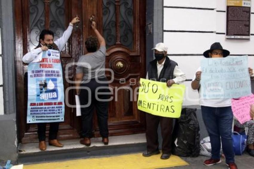 CONGRESO . MANIFESTACIONES