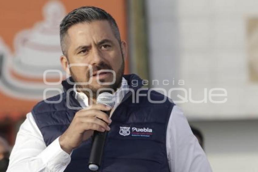 ADÁN DOMÍNGUEZ