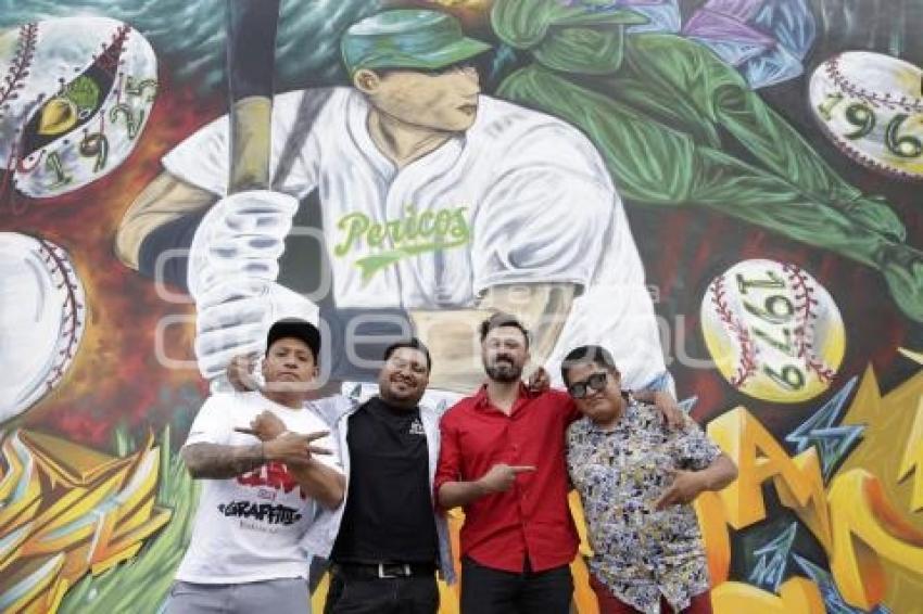 INAUGURACIÓN . MURAL PERICOS