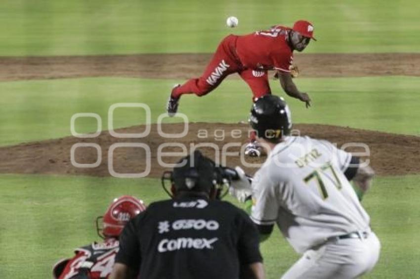 BÉISBOL . PERICOS VS DIABLOS