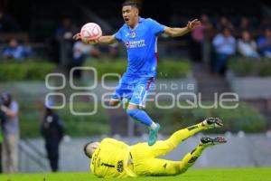 FÚTBOL . CRUZ AZUL VS PUEBLA