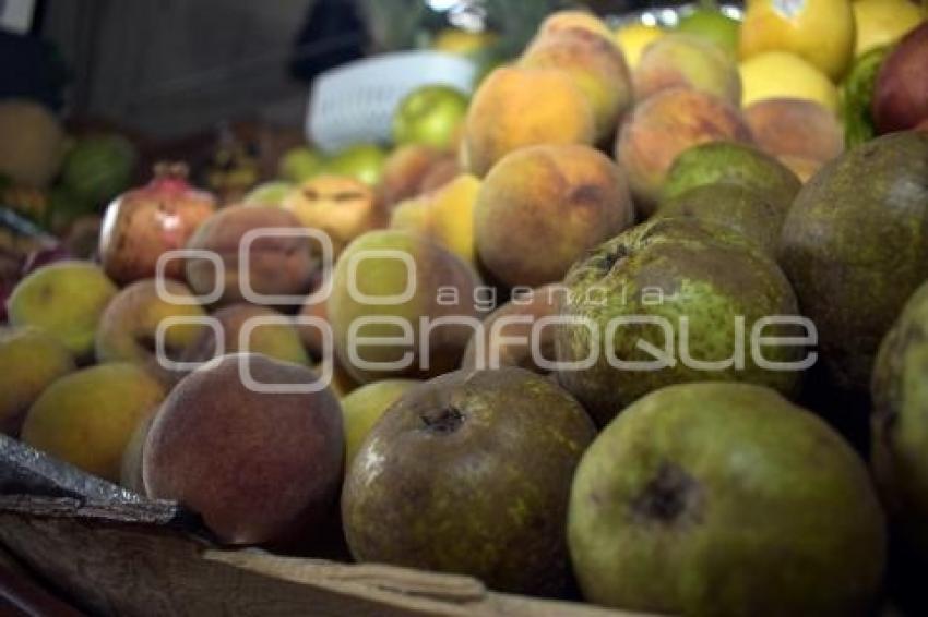 INGREDIENTES CHILE EN NOGADA