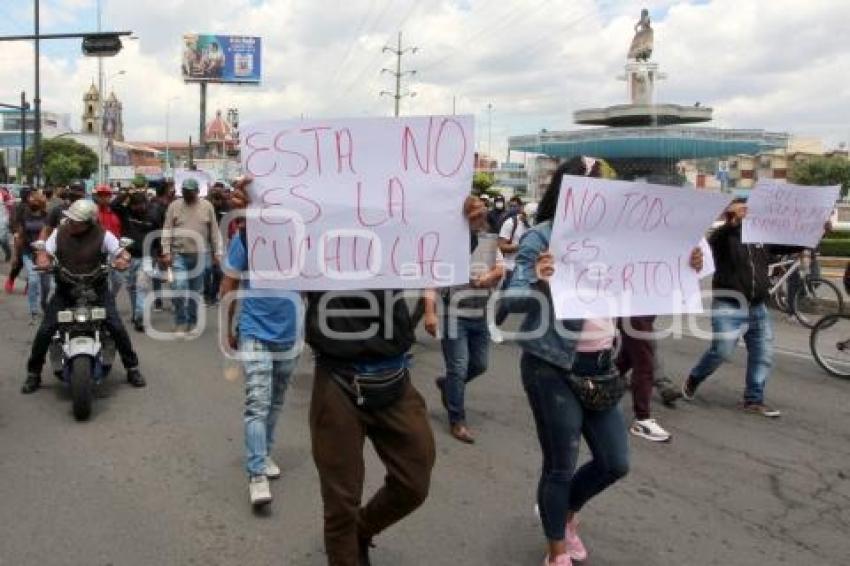 MANIFESTACIÓN . COMERCIANTES 46 PONIENTE