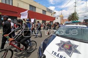 MANIFESTACIÓN . COMERCIANTES 46 PONIENTE