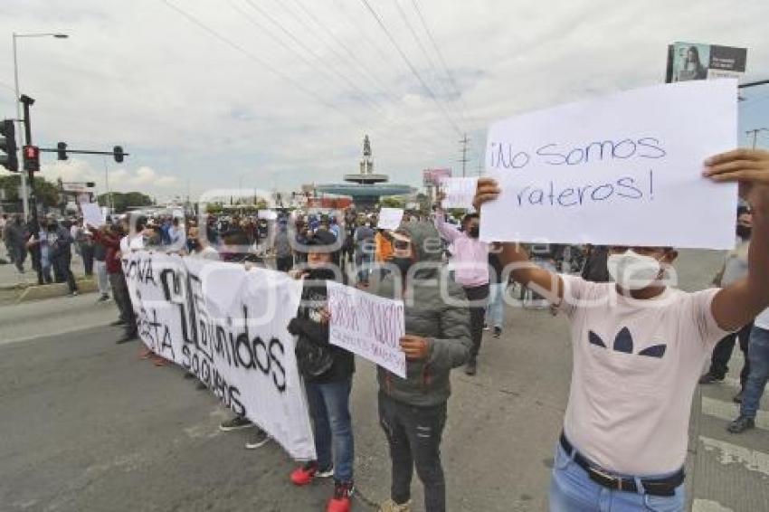 MANIFESTACIÓN COMERCIANTES 46 PONIENTE