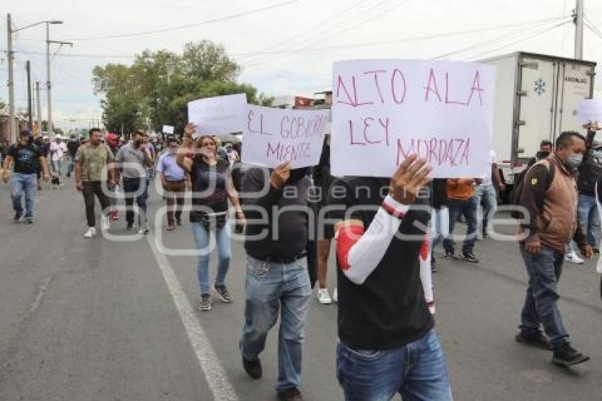 MANIFESTACIÓN COMERCIANTES 46 PONIENTE