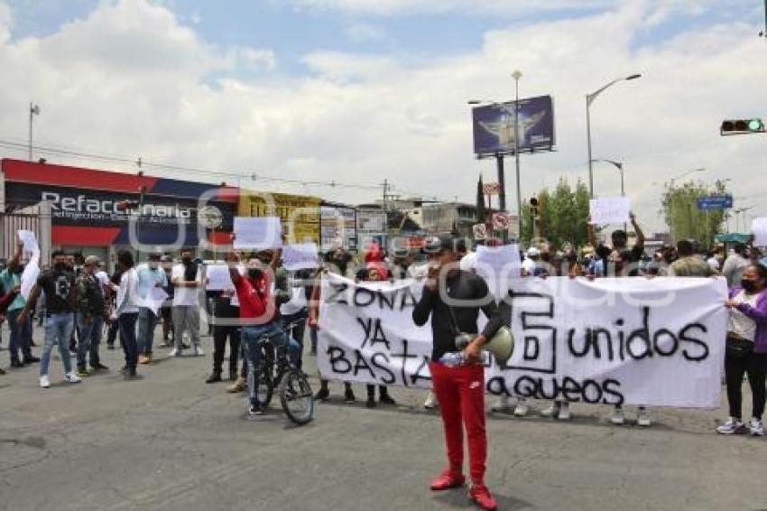 MANIFESTACIÓN COMERCIANTES 46 PONIENTE