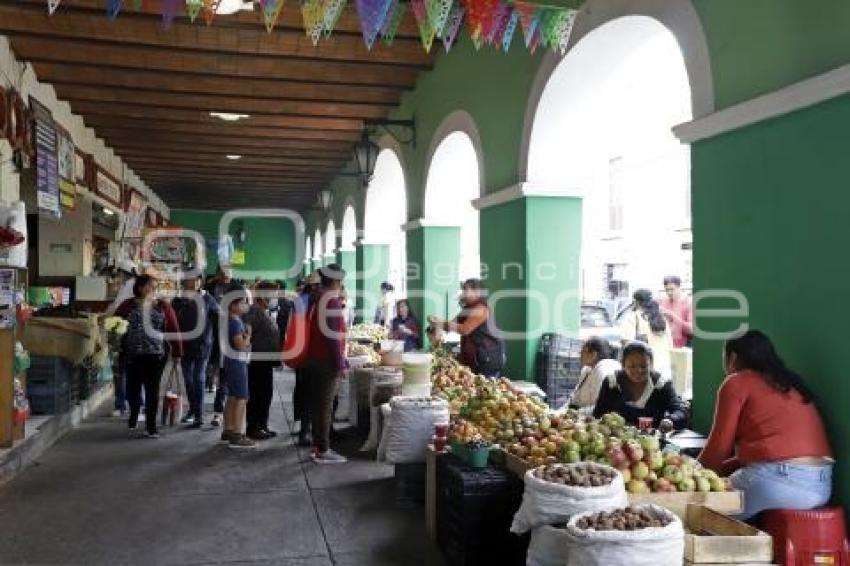 SAN PEDRO CHOLULA . MERCADO SAN COSME