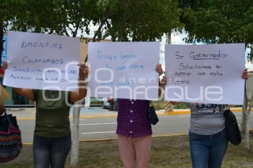 TEHUACÁN . PROTESTA TETITZINTLA