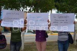 TEHUACÁN . PROTESTA TETITZINTLA