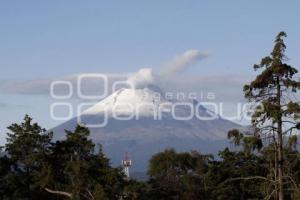 VOLCÁN POPOCATÉPETL . FUMAROLA