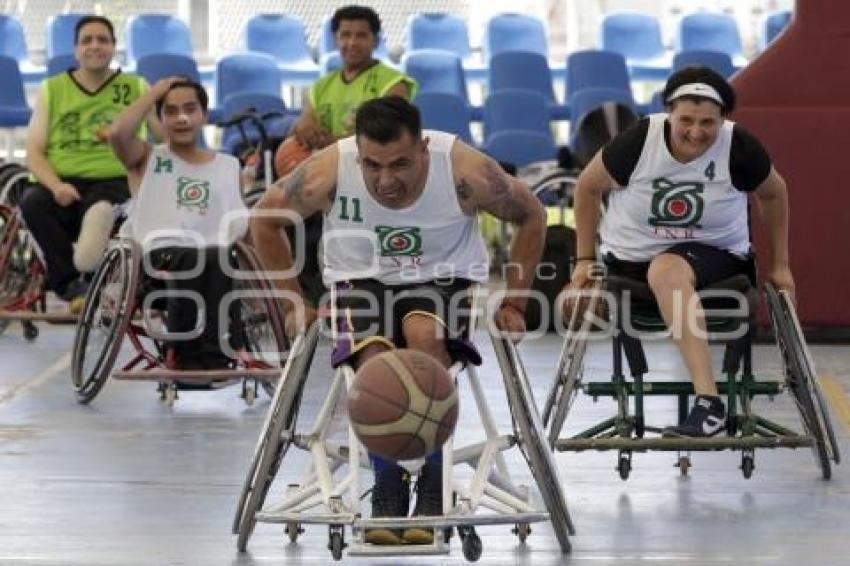 BÁSQUETBOL . SILLAS DE RUEDAS