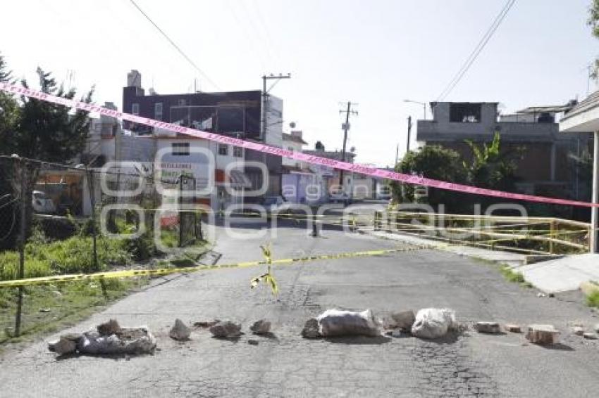 PUENTE CON DAÑOS ESTRUCTURALES