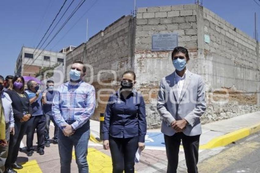 SAN PEDRO CHOLULA . CALLES ADOQUINADAS