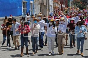 ATLIXCO . DESFILE DE MOJIGANGAS