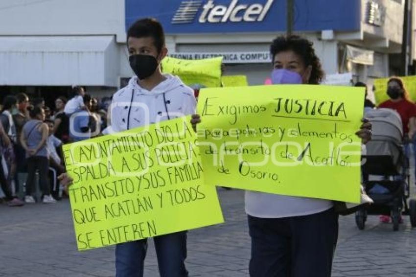 ACATLÁN . PROTESTA FAMILIARES DE POLICÍAS