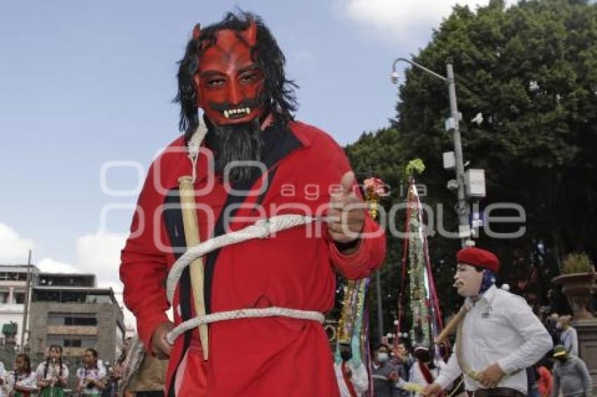 DESFILE PUEBLOS ORIGINARIOS