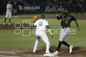 BÉISBOL . PLAYOFFS . PERICOS VS LEONES