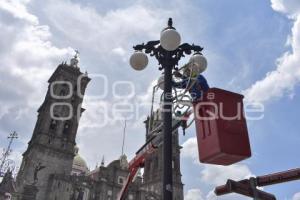 AYUNTAMIENTO . ADORNOS PATRIOS