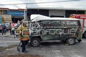 ATLIXCO . ACCIDENTE AUTOMOVILÍSTICO