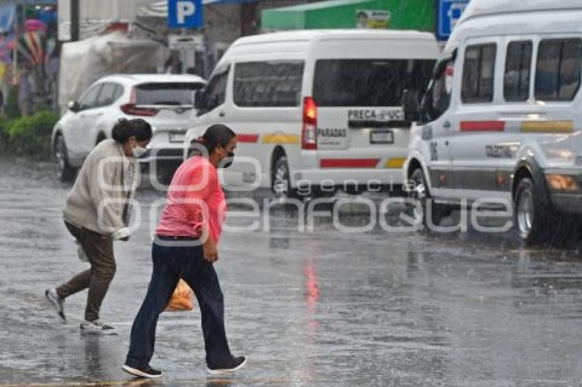 TLAXCALA . LLUVIA EN APIZACO